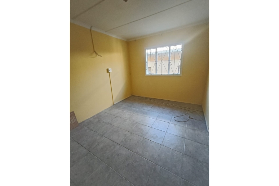 To Let 2 Bedroom Property for Rent in Amalinda Eastern Cape